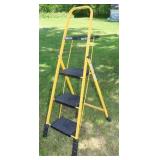 3 step ladder skinny mini 16"x30"x57" with tray