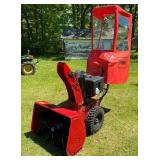 TORO 28" Snow Blower w/ Cab Mo. 38841, Works;