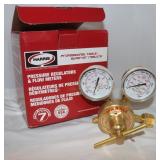 New Harris Model 425-125-350 Pressure Regulator