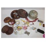 Jewelry & Trinkets: