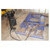 US General Mid-High Car Lift 6000lb, works