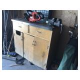 Garage Bench W/ Vise (Bench Only Not Contetns) Garage Bench W/ Vise (Bench Only Not Contetns)