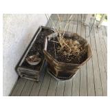 (2) Wood Planters (2) Wood Planters