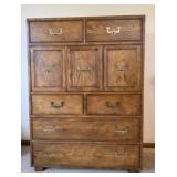 Henredon  Artefacts Gentlemanï¿½s Chest Dresser