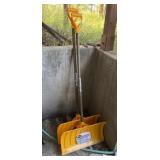 Garant Snow Shovels