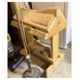 Saddle Stand