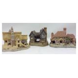 3 David Winter Cottage Collectors Ceramics