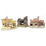 3 David Winter Cottage Collectors Ceramics