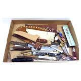 Assorted Knives & Sheaths