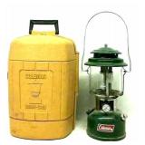 Vintage 1981 Coleman Lantern w/ Carry-Case
