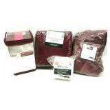 Queen Sheet Set, Pillow Cases & Blackout Curtain