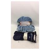 Medium Women’s Ultra Plush Robe & Socks