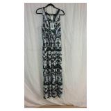 XL Ladies Long Sleeveless Dress