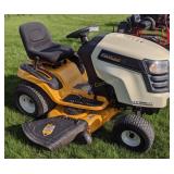 Cub Cadet LT1046VT lawn tractor, hydro, 46" cut