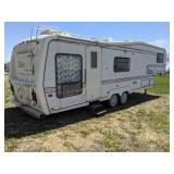 1985 Carriage 32 foot fifth wheel camper