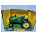 John Deere Model 4020 Wide Front in Box 1/16 Scale