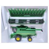 John Deere 9860 STS Combine - NIB - 1/32 Scale