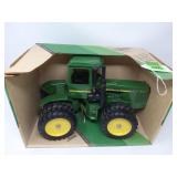 John Deere 8650 4 Wheel Drive Tractor w/Box 1/16