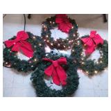 (4) Wreath - 3 w/Working Lights