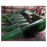 1995 John Deere 693 corn head, poly snouts