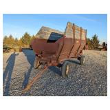 Flare box wagon with chain unload, Westendorf gear