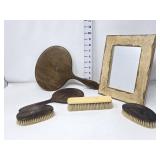 Dresser Brushes & Mirrors