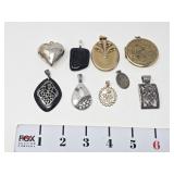 Costume Jewelry Pendants & Lockets