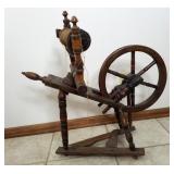 Spinning Wheel w/Thread