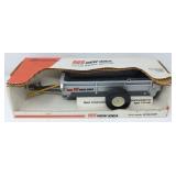 1/16 New Idea Spreader w/Box