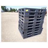 10-Plastic pallets