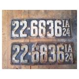 2-Iowa 1924 license plates,