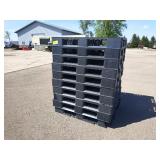 10-Plastic pallets