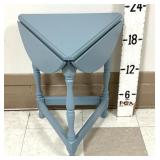 Triangle/Round Side Table