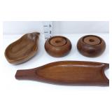 (2) Wooden Dishes & (2) Candleholders
