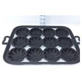 Cast Iron - 12 Cup Turks Head Muffin Pan #20