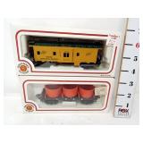 Bachmann HO C&W Caboose & UP RR Watertank Car