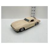 Chevrolet Corvette Stingray - Metal Car