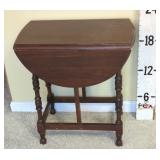 Small Drop Leaf Accent Table