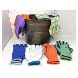 (7 Pair) Kitchen & Garden Gloves & Metal Basket