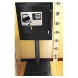 Sentry A3810 Safe on Stand