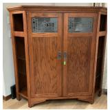 TV/Entertainment Center (2 Doors and Glass