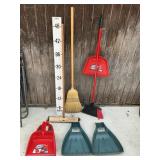 Brooms & Dustpans