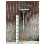 Garden Pro Truper Landscaper Grade Rake