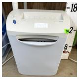 Royal AG10X - 10 Sheet Crosscut Paper Shredder