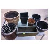 Various sized plastic & metal planters