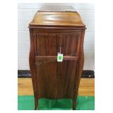 Victrola Phonograph Talking Machine w/Records