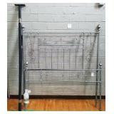 Queen Size Headboard/Footboard w/Rails & Middle