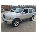 2002 Nissan Pathfinder LE, 4X4, 4 door