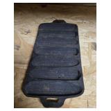 Cast iron corn pan