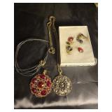 Pair of necklaces and earrings